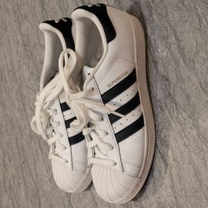 Adidas Superstar Sneakers